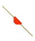Attacchi d'arte, Bracciale in lego rosso