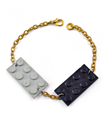 Attacchi d'arte, Bracciale in lego nero e grigio