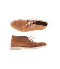 Alberto Lanciotti, modello clark in pelle scamosciata